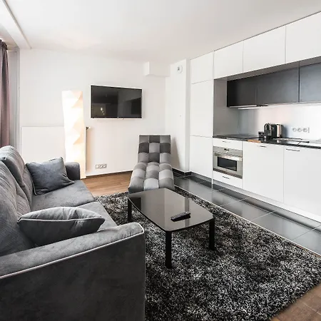 Les Paris Apartment Clichy