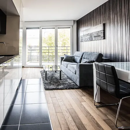 Les Paris Apartment Clichy