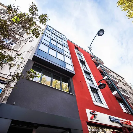 Les Paris Apartment Clichy