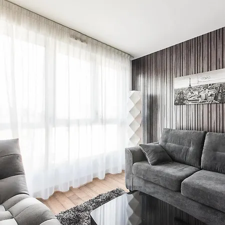 Les Paris Apartment Clichy
