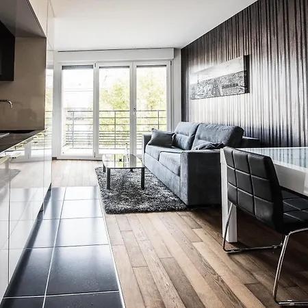 Les Paris Apartment Clichy